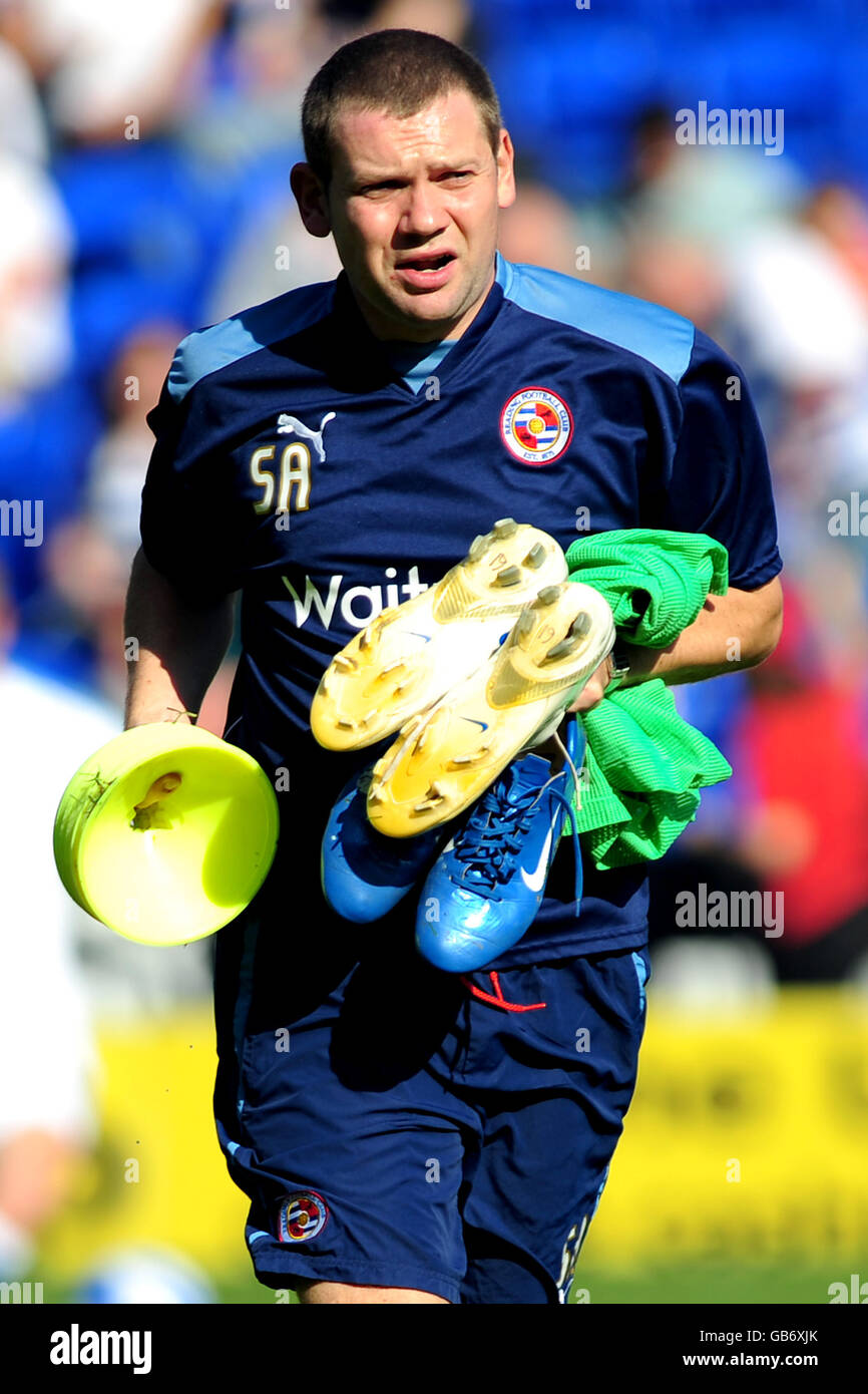 Soccer - Coca-Cola Football League Championship - Reading v Swansea City - Madejski Stadium Stock Photo