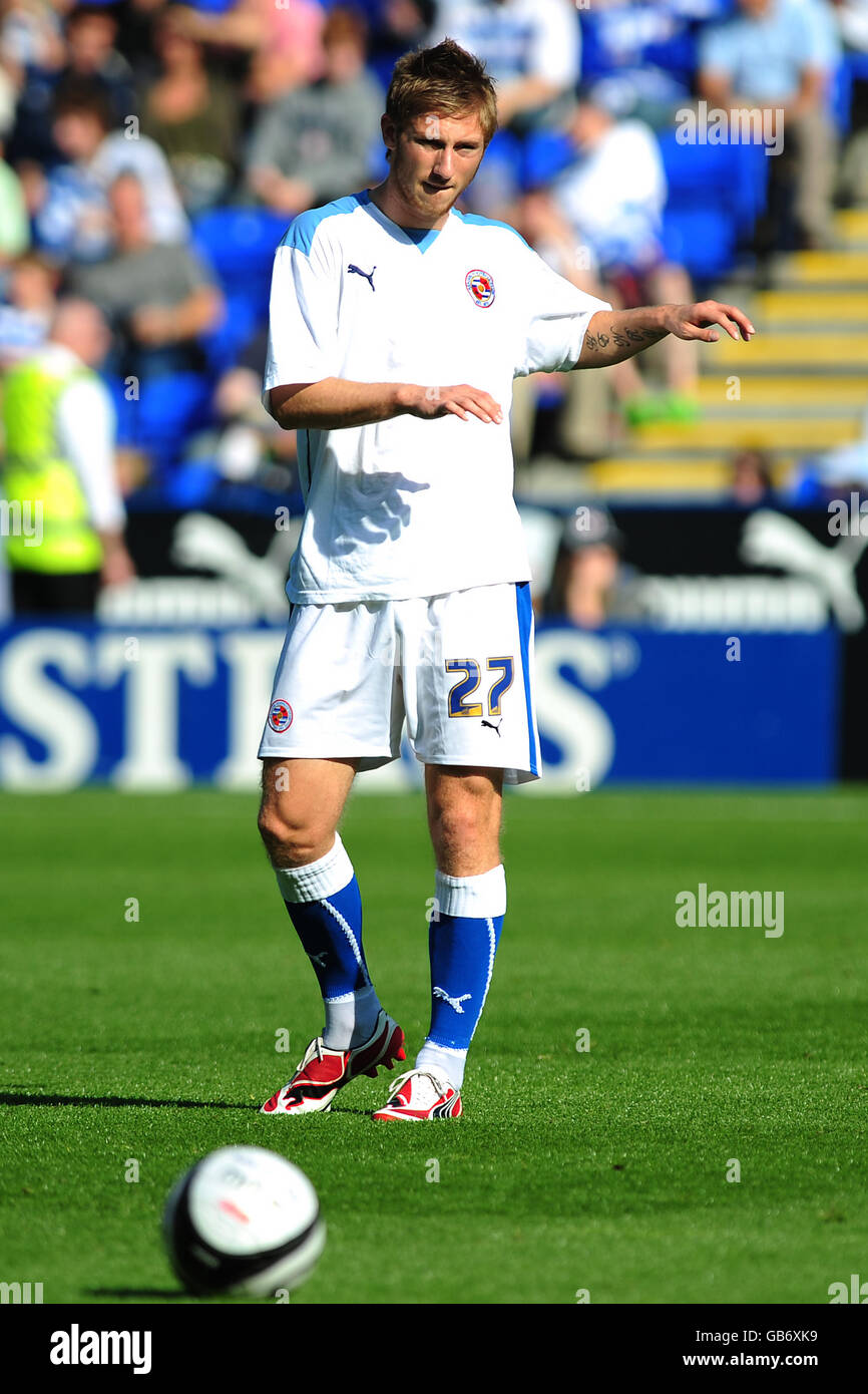 Soccer - Coca-Cola Football League Championship - Reading v Swansea City - Madejski Stadium. James Henry, Reading Stock Photo