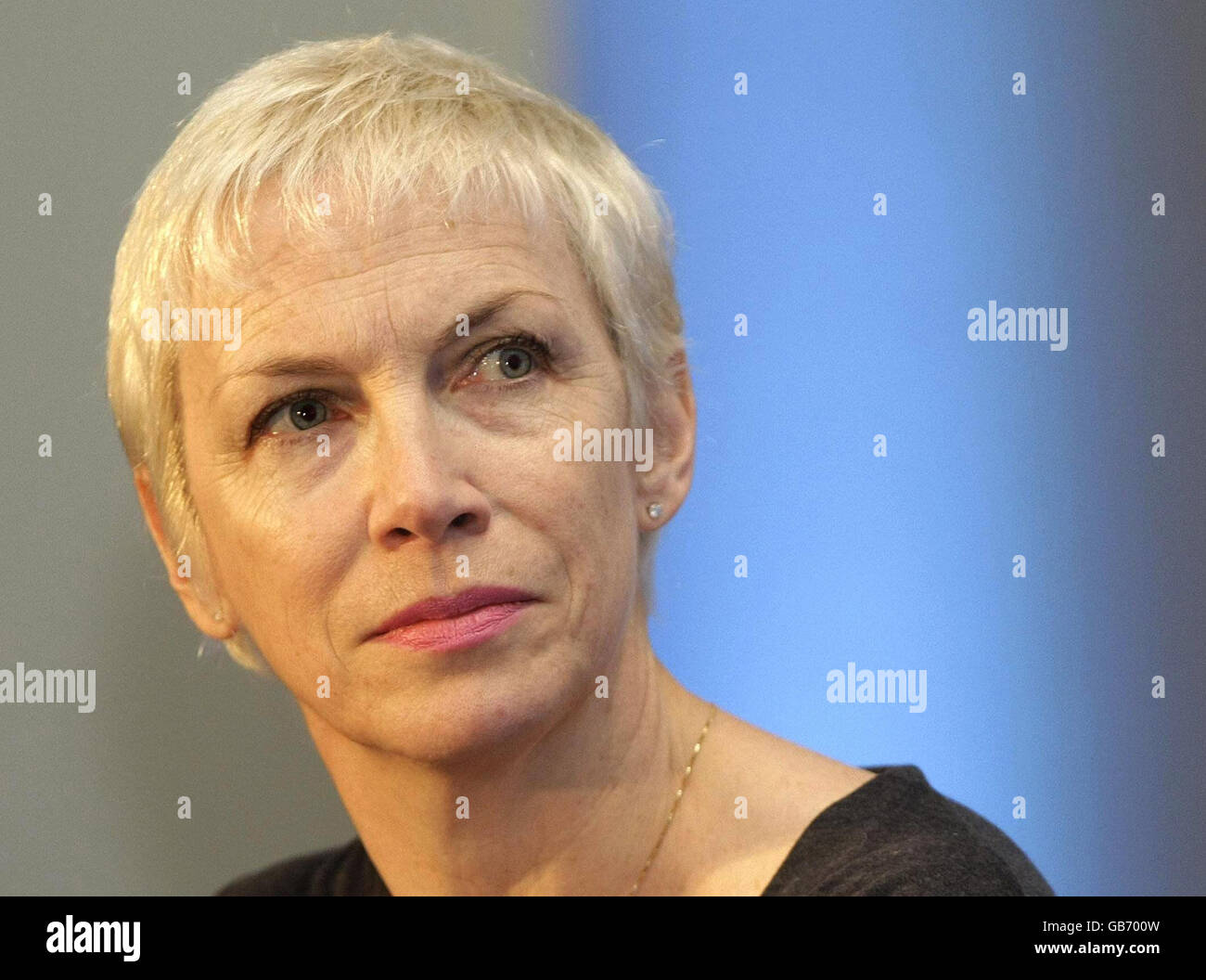 Singer Annie Lennox listens to Taoiseach Brian Cowen at the Fourth Global Forum on Children