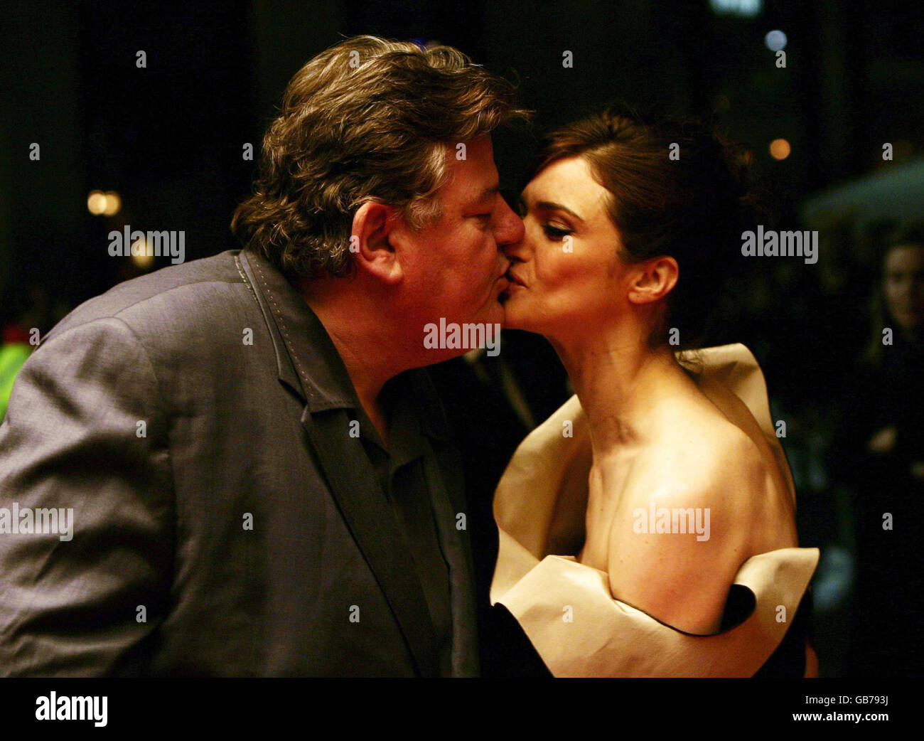 Actress Rachel Weisz Kisses Actor High Resolution Stock Photography and  Images - Alamy