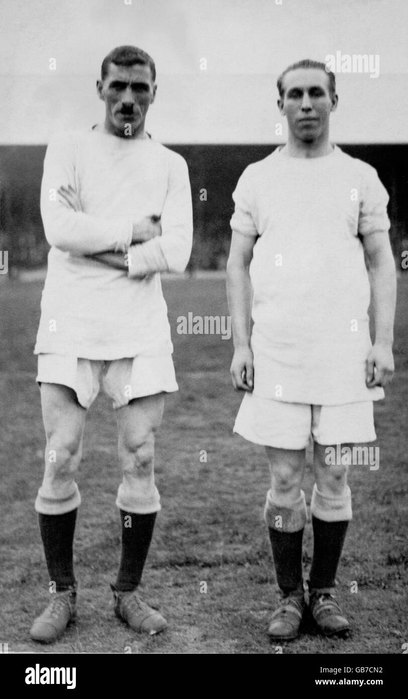 Soccer - Football League Division One - Manchester City. (L-R) Billy Meredith and Jack Warner, Manchester City Stock Photo