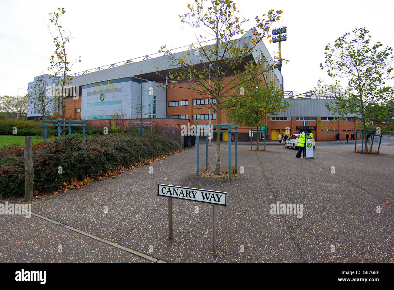 Norwich canary hi-res stock photography and images - Alamy