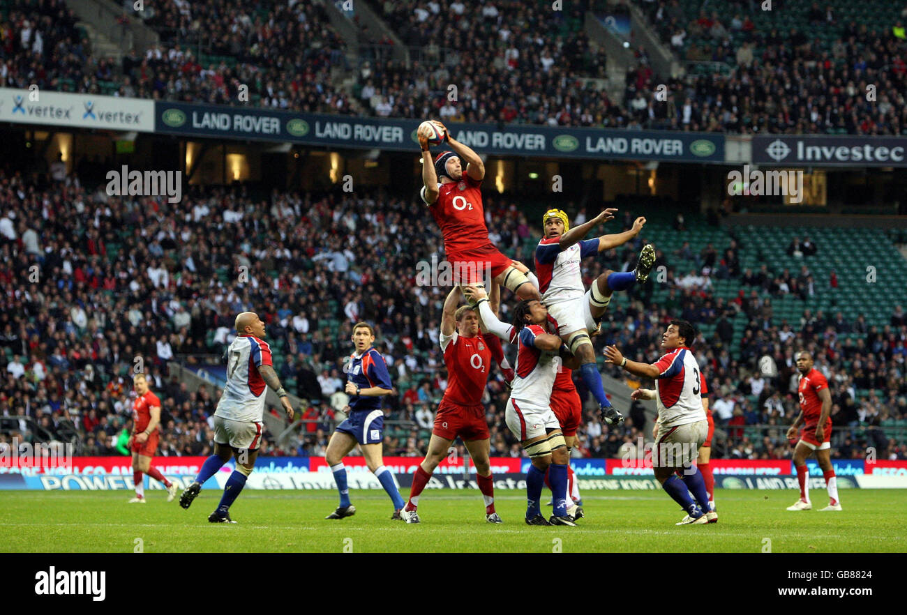 England battle against the Pacific Islanders in a line out during the Investec Challenge Series match at Twickenham, England. Stock Photo