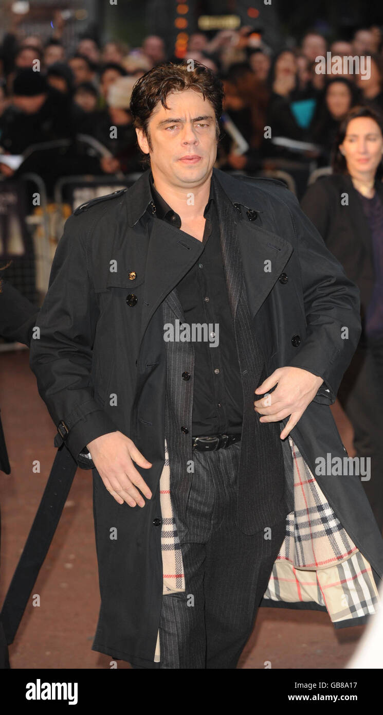 The Times BFI London Film Festival - 'Che' Screening. Benicio Del Toro arrives at the gala screening of 'Che' at Odeon West End cinema, Leicester Square, London. Stock Photo