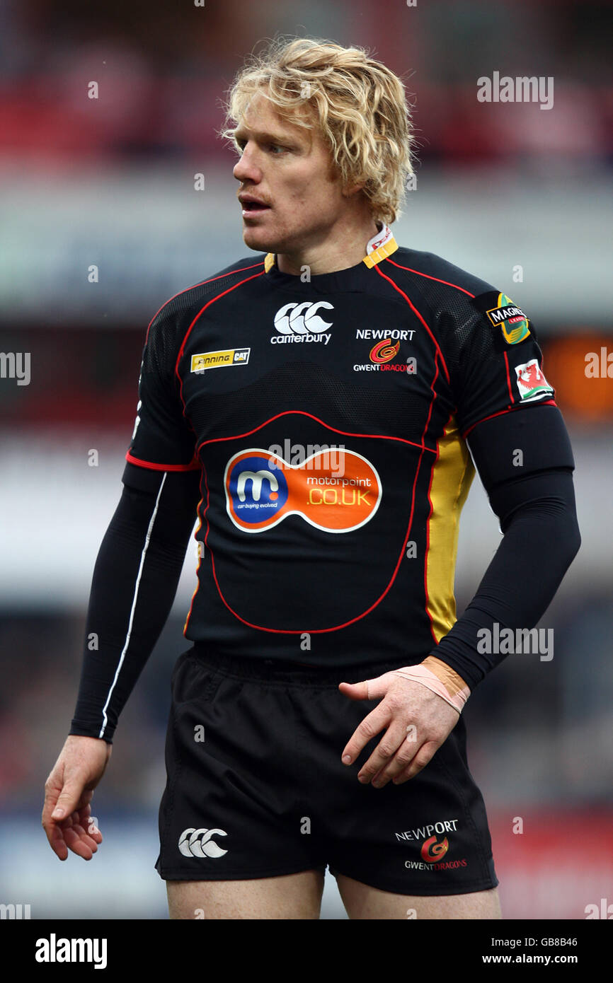 Newport gwent dragons rugby hi-res stock photography and images - Alamy