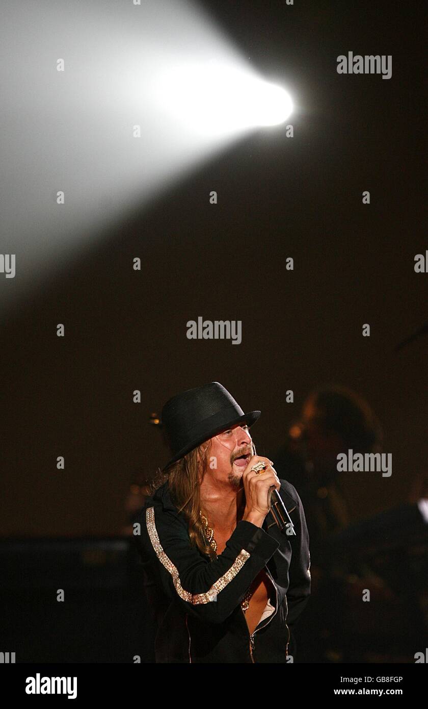 MTV Europe Music Video Awards - Show - Liverpool. Kid Rock performs on stage during the 2008 MTV Europe Music Video Awards at the Echo Arena, Liverpool. Stock Photo
