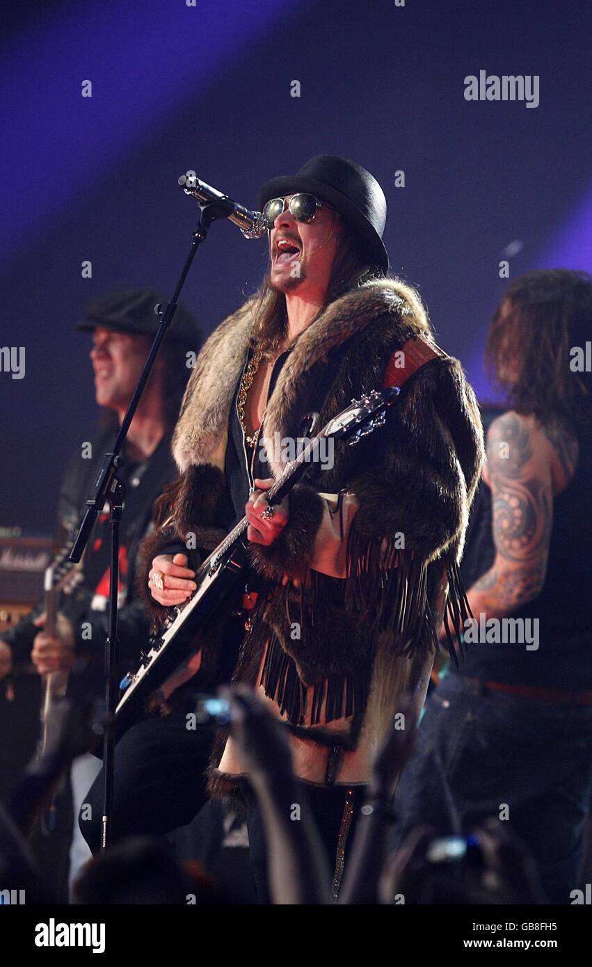Kid Rock performs on stage during the 2008 MTV Europe Music Video Awards at the Echo Arena, Liverpool. Stock Photo