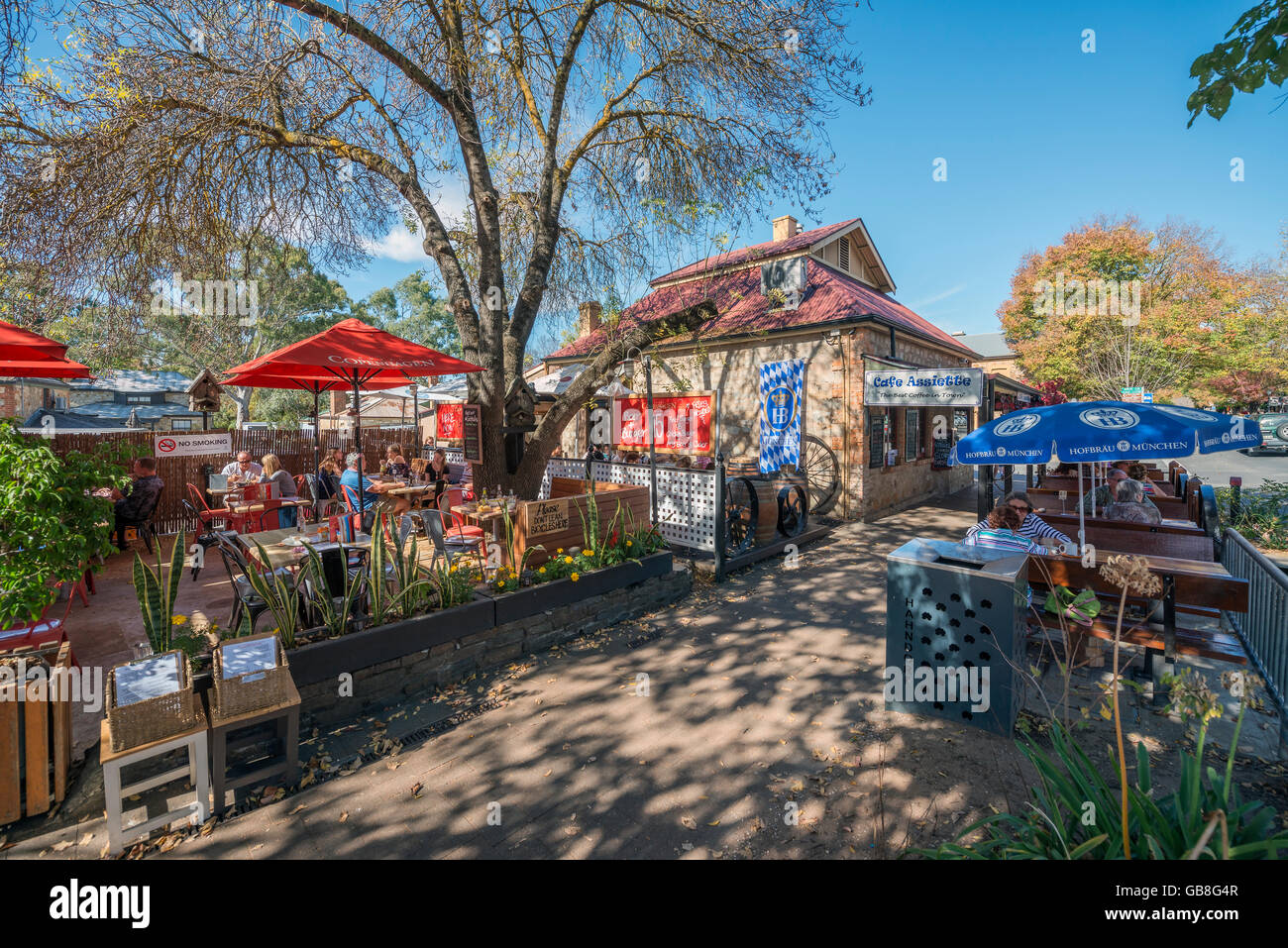Diners in Hahndorf, in South Australia's picturesque Adelaide Hills. Stock Photo