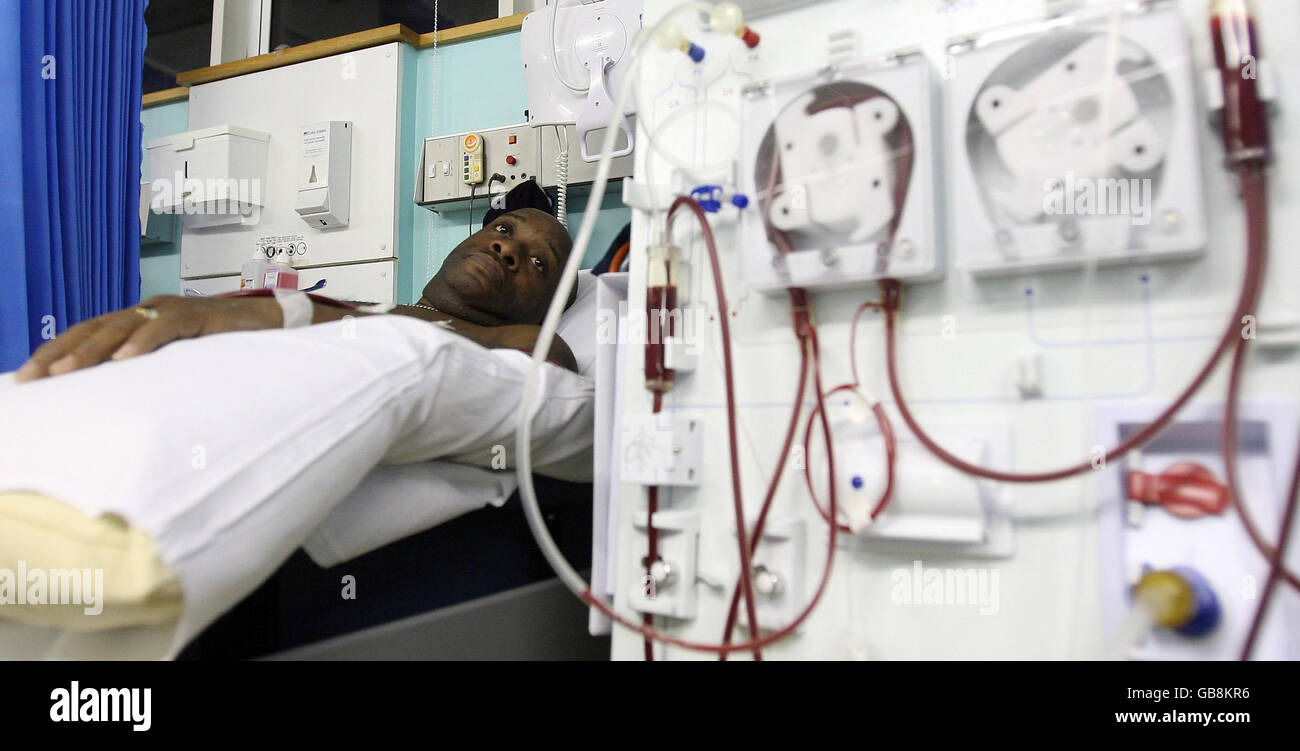 Kidney dialysis machine hires stock photography and images Alamy