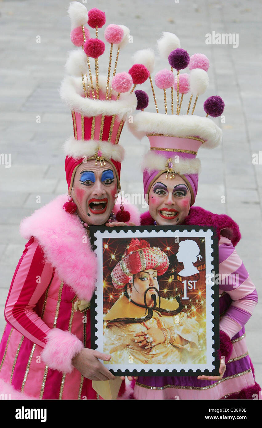 Royal mail christmas stamps hires stock photography and images Alamy