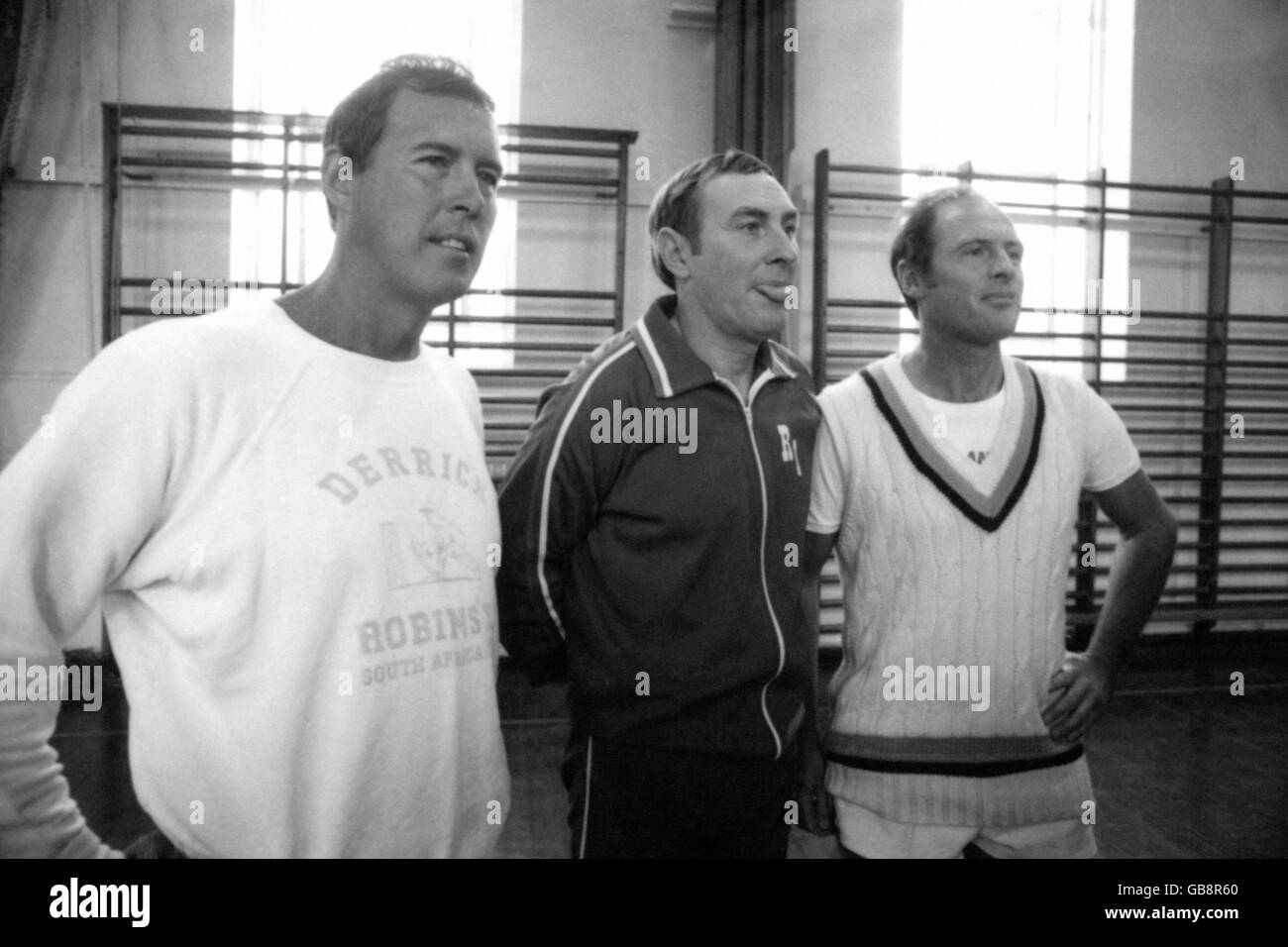 Deposed Yorkshire cricket captain Geoffrey Boycott, right, gets together with his successor, John Hampshire, left, and manager Ray Illingsworth. Stock Photo