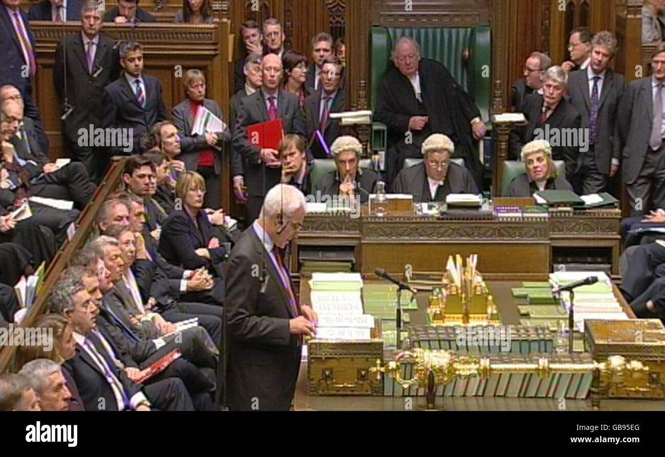 Chancellor Alistair Darling delivers his annual pre-budget report in the House of Commons, London. Stock Photo