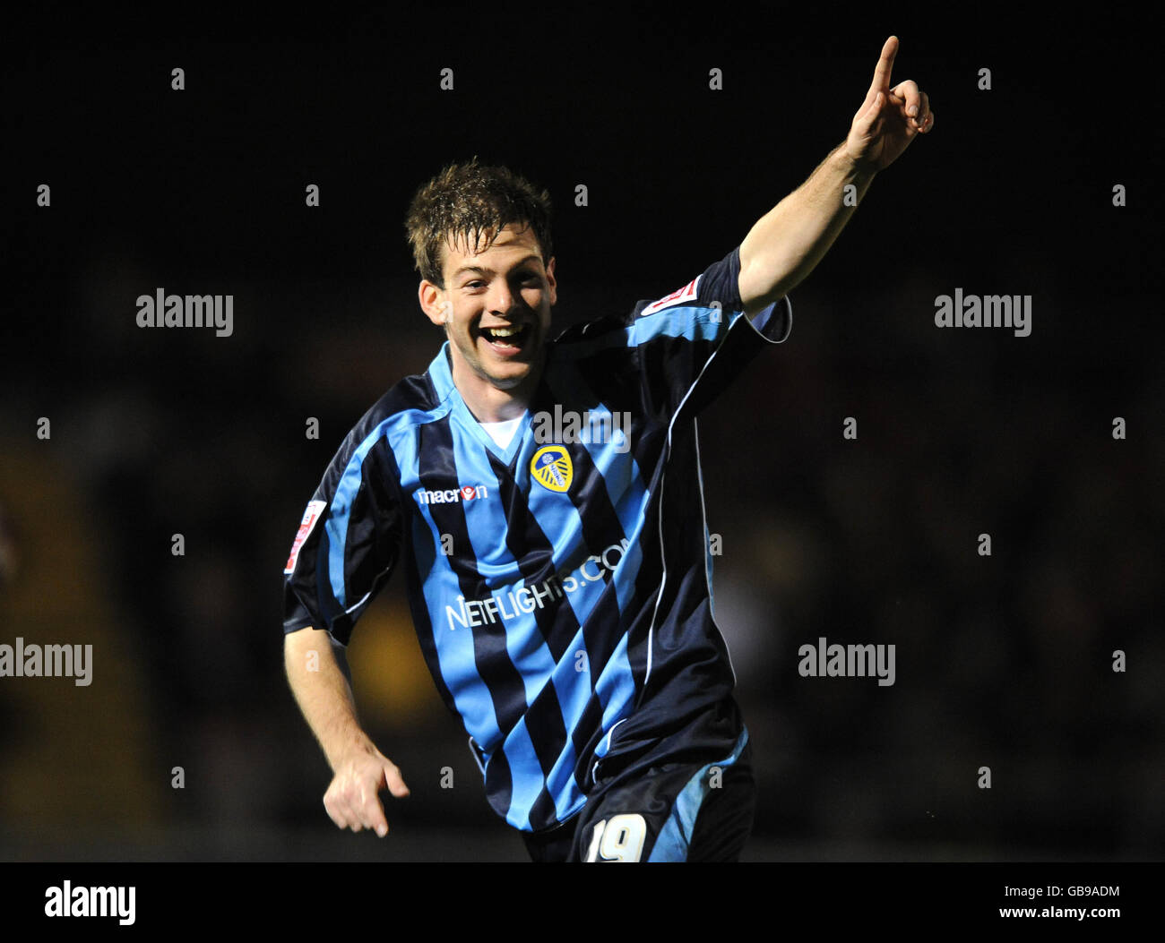 Soccer - FA Cup - First Round Replay - Northampton Town v Leeds United - Sixfields Stadium Stock Photo