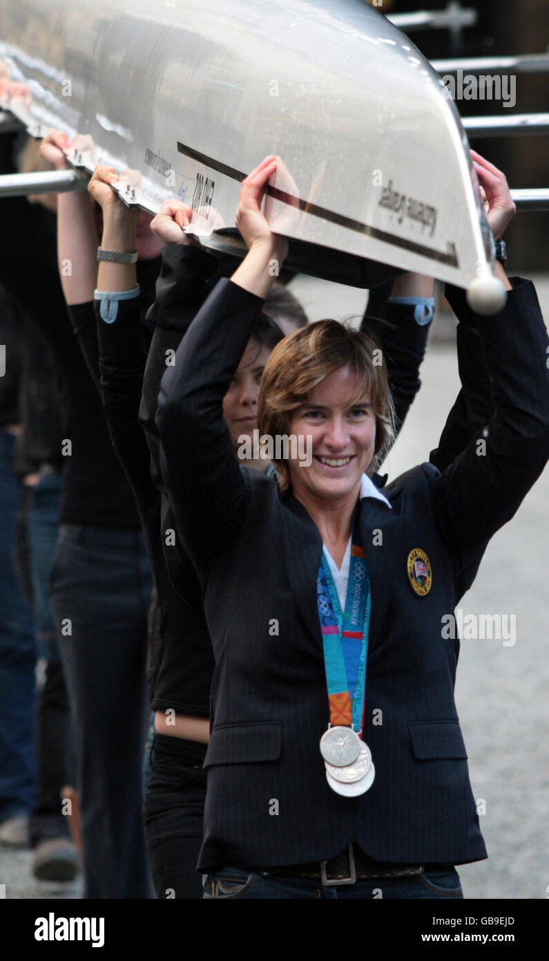 Edinburgh University Boat Club celebration Stock Photo Alamy