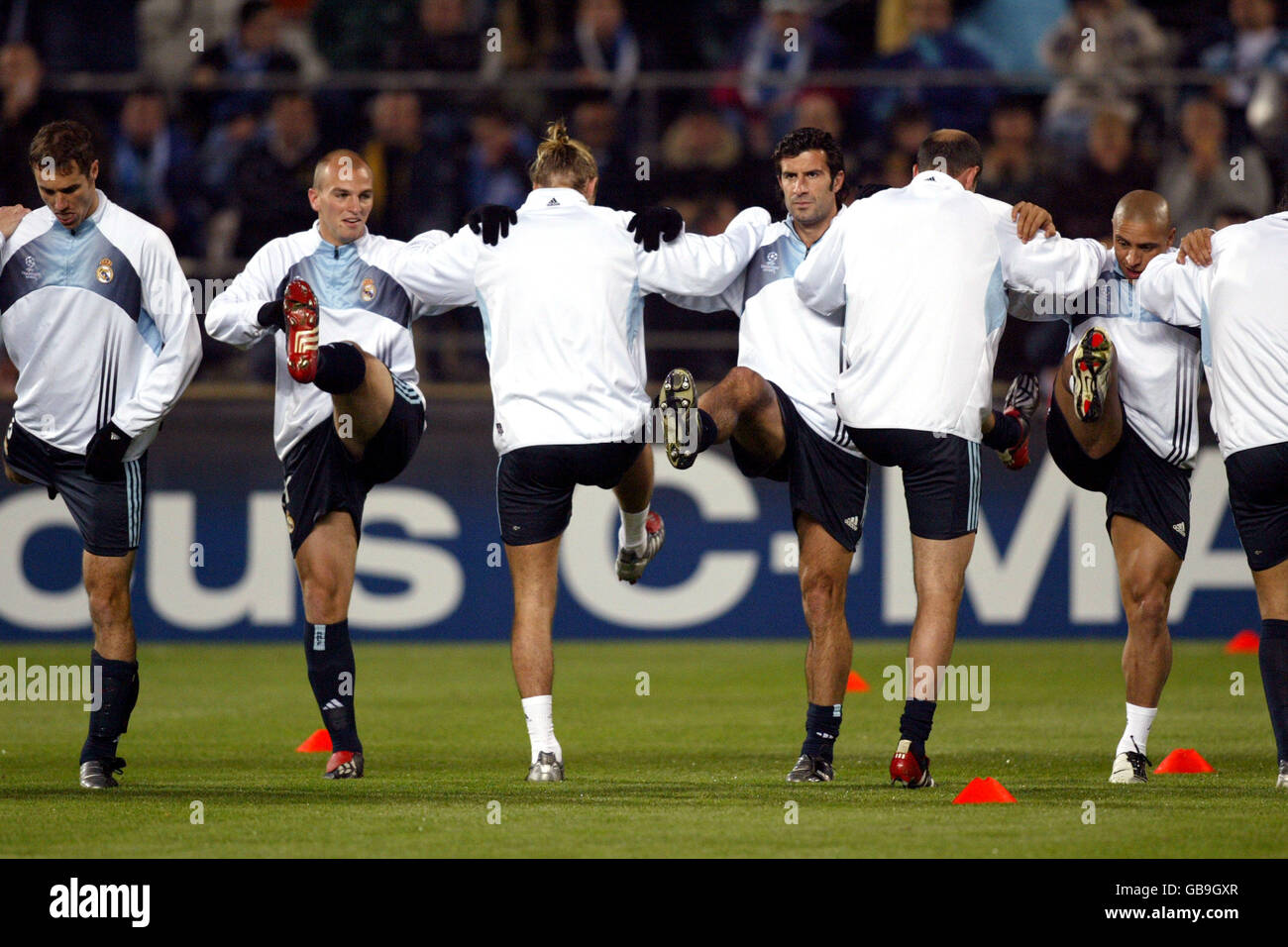 Real madrids players warm up together before the game hires stock photography and images Alamy Real madrids players warm up together before the game hires stock photography and images Alamy