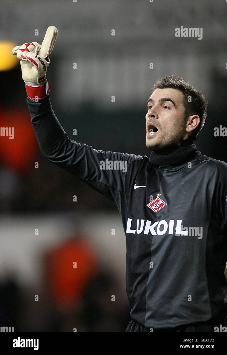 Soccer - UEFA Cup - Group D - Tottenham Hotspur v Spartak Moscow - White Hart Lane. Spartak Moscow goalkeeper Stipe Pletikosa Stock Photo