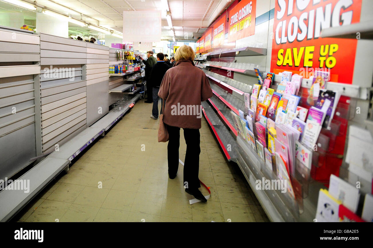 Empty shelves in a woolworths store at 33 market street hires stock photography and images Alamy