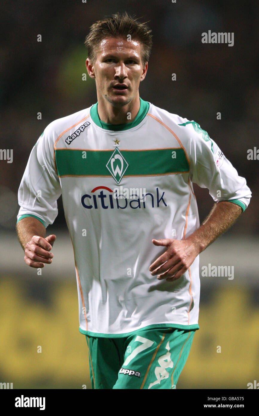Soccer German Bundesliga Sv Werder Bremen V Fc Koln Weserstadion Jurica Vranjes Werder Bremen Stock Photo Alamy