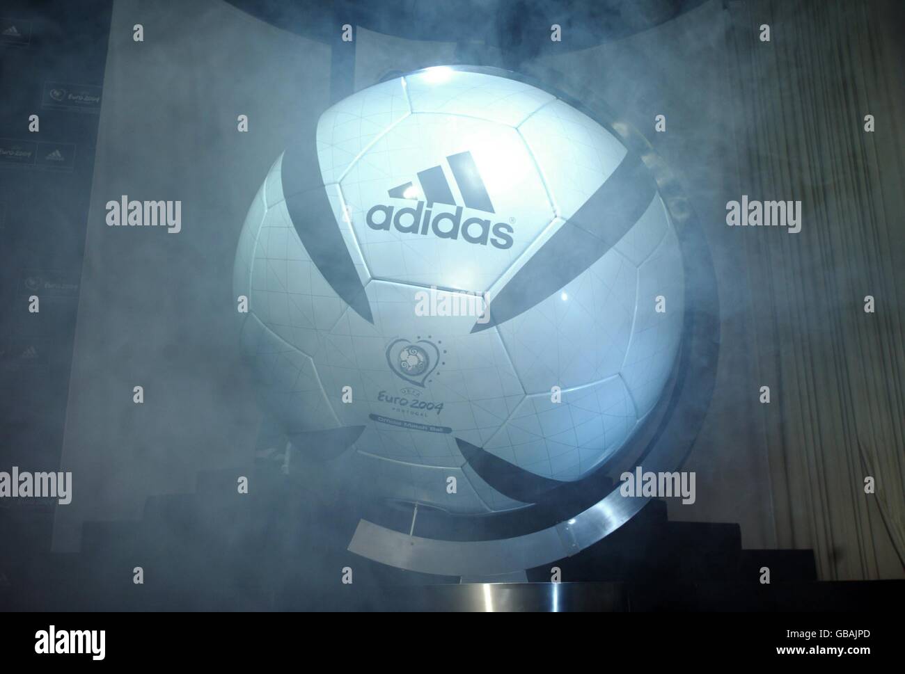 Soccer - Launch of Official UEFA Euro 2004 Match ball - Adidas Roteiro  Stock Photo - Alamy