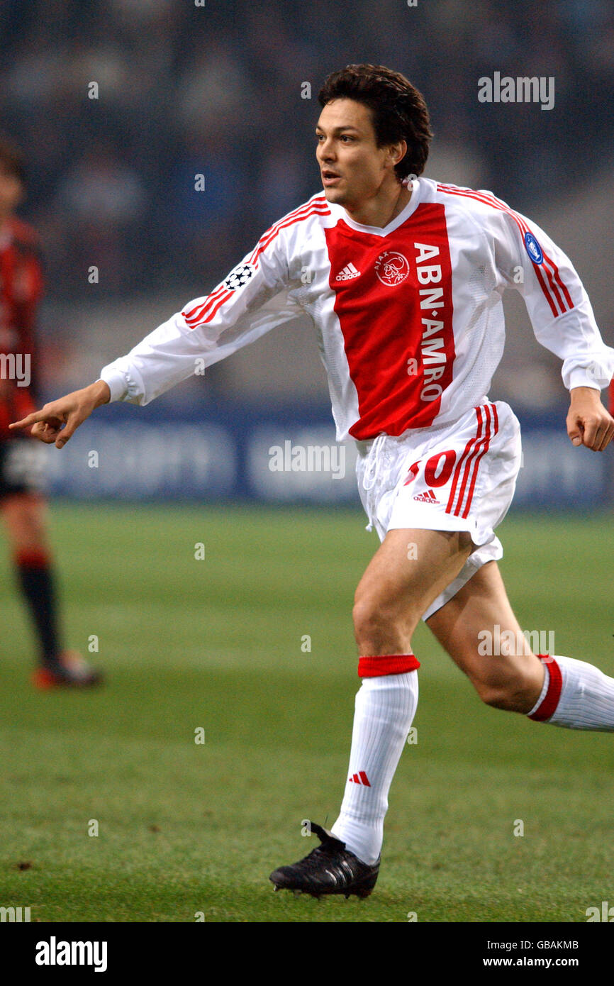 Ac Milan V Ajax Jari Litmanen Hi res Stock Photography And Images Alamy