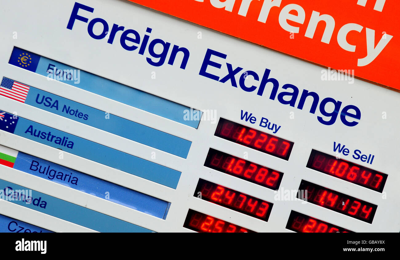 Foreign exchange rate display board hi-res stock photography and images -  Alamy