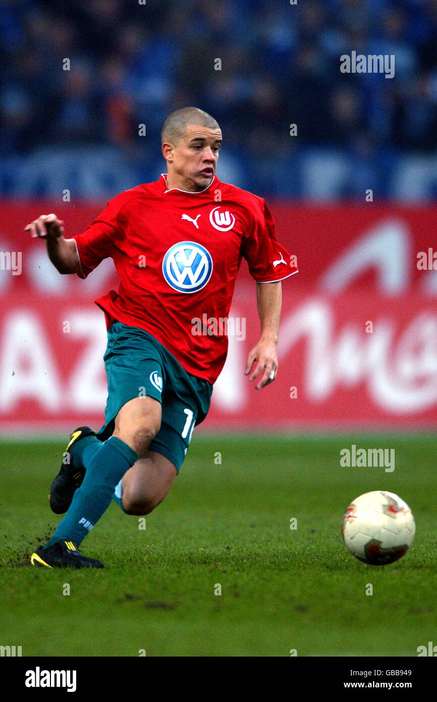 Soccer - German Bundesliga - Schalke v VFL Wolfsburg. Andres D'Alessandro, VFL Wolfsburg Stock Photo