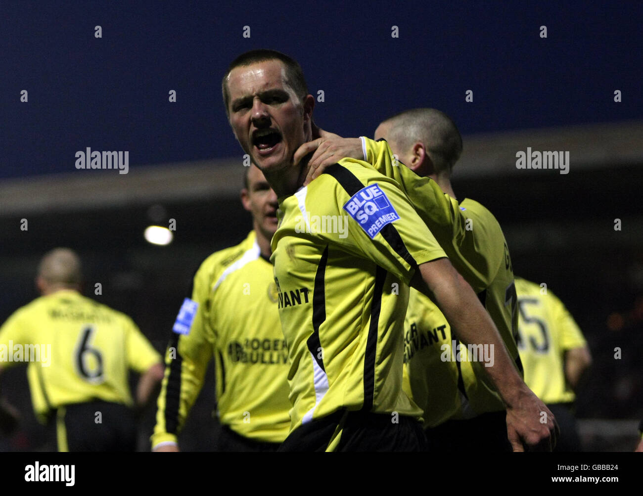 Soccer - Blue Square Premier League - York City v Burton Albion - KitKat  Crescent Stock Photo - Alamy