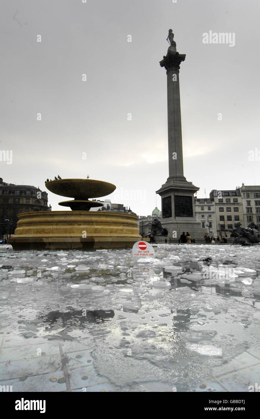 Frozen fountains in London's Trafalgar Square as temperatures plunged to nearly -12C (10.4F) across southern England today after the coldest night of the country's freezing spell. Stock Photo