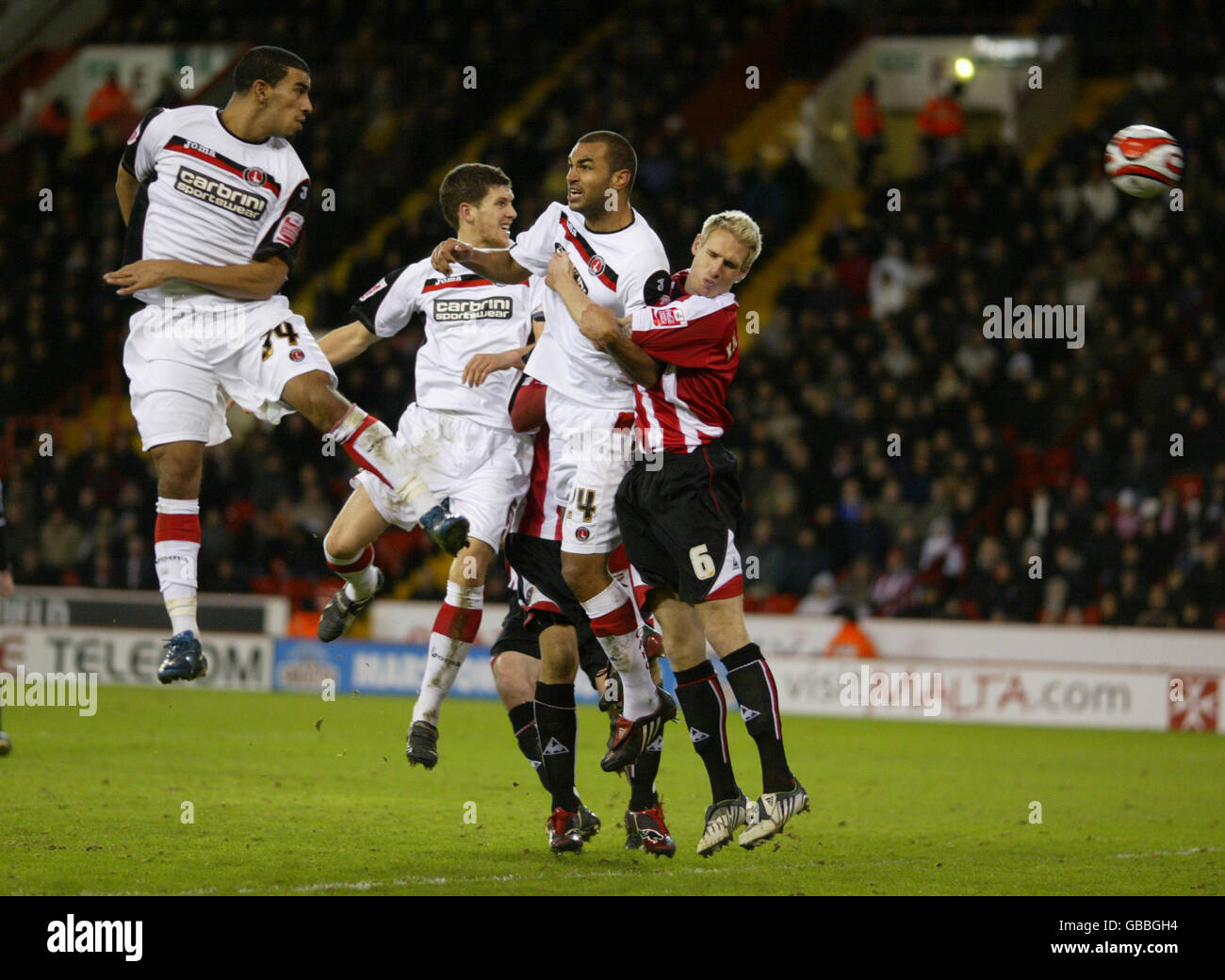 Charlton Athletic's Hameur Bouazza gets a header in on the Sheffield United goal during the Coca-Cola Championship match at Bramall Lane, Sheffield. Stock Photo