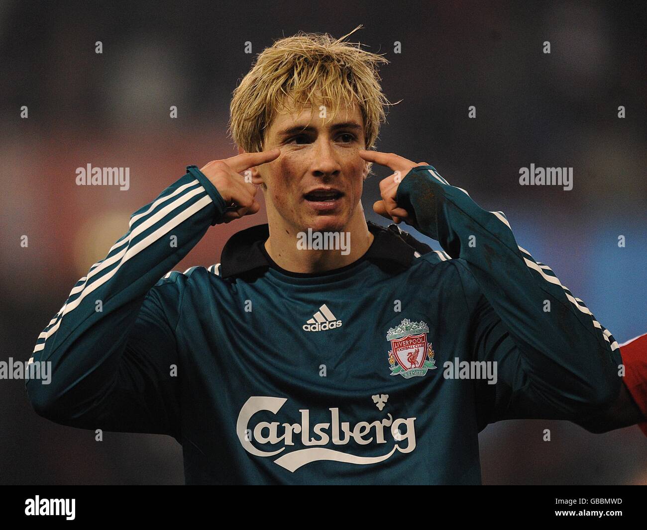 MAILLOT DE LIVERPOOL signé par Fernando Torres : El Nino. Encadré EUR 351,00 - FR