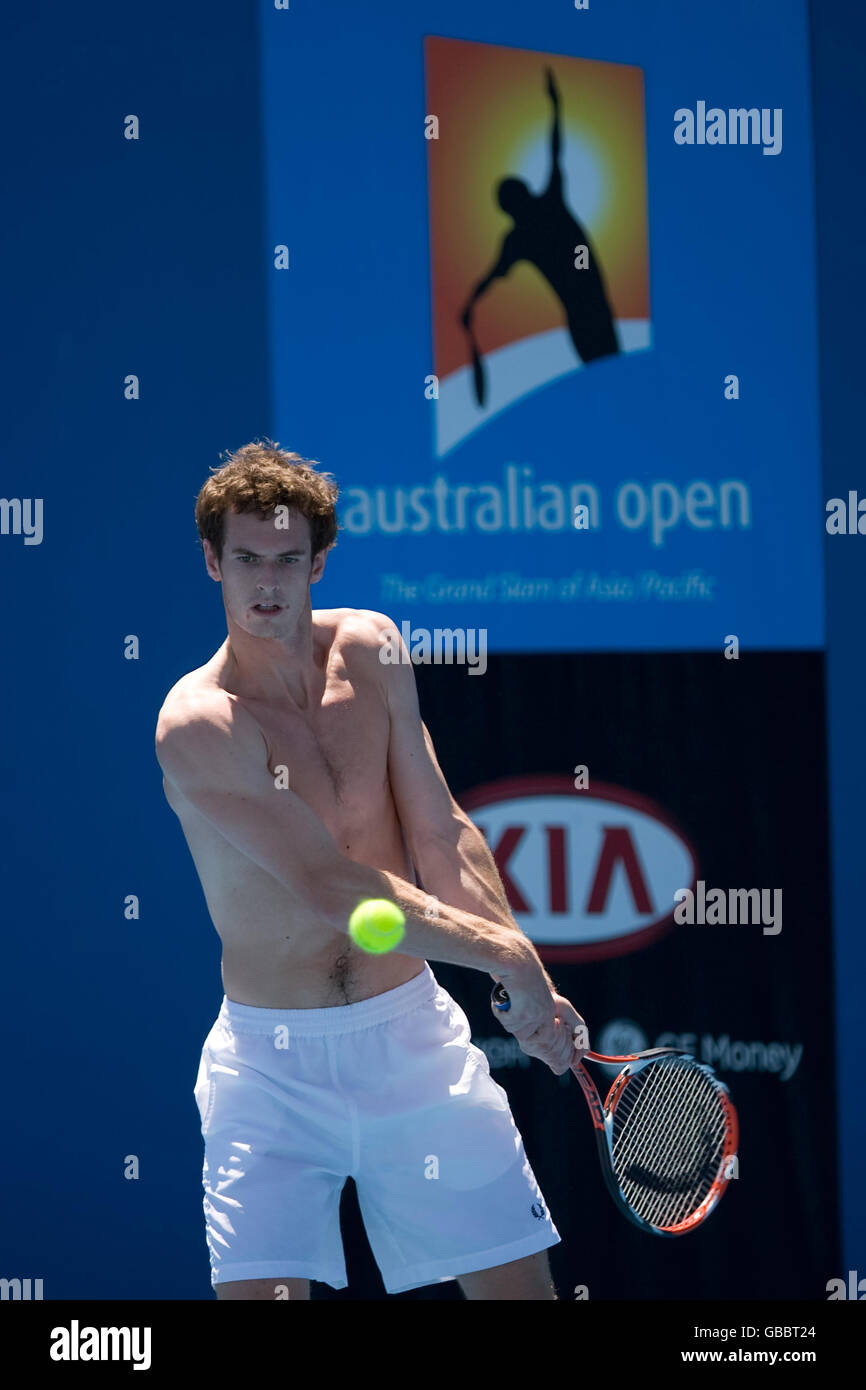 Great Britain's Andy Murray practices during the Australian Open 2009 at Melbourne Park, Melbourne, Australia. Stock Photo