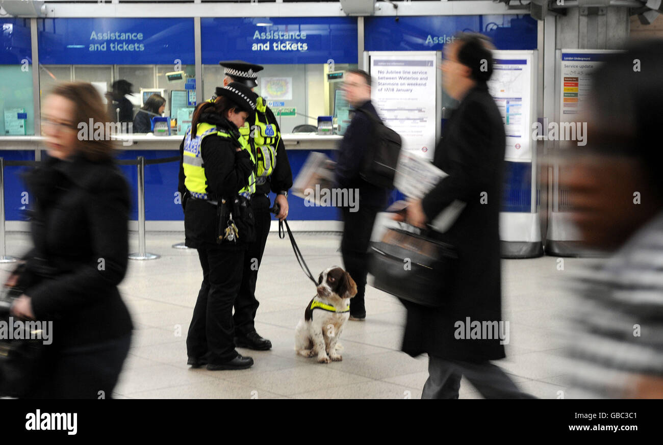 Police digital radio working in all tube stations Stock Photo Alamy