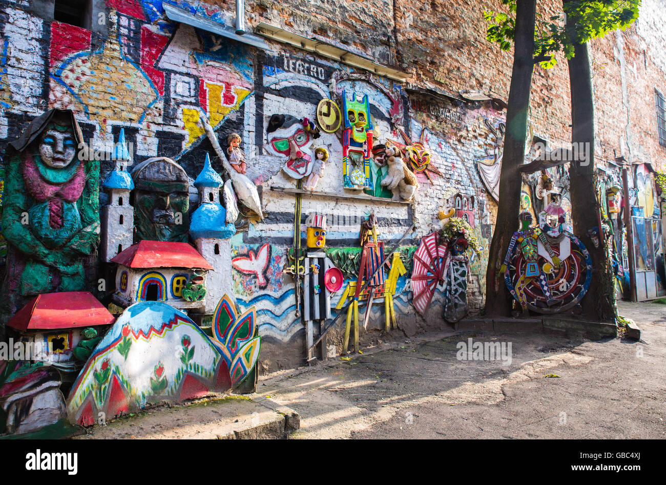 Beautiful street art of graffiti. Abstract color creative drawing ...