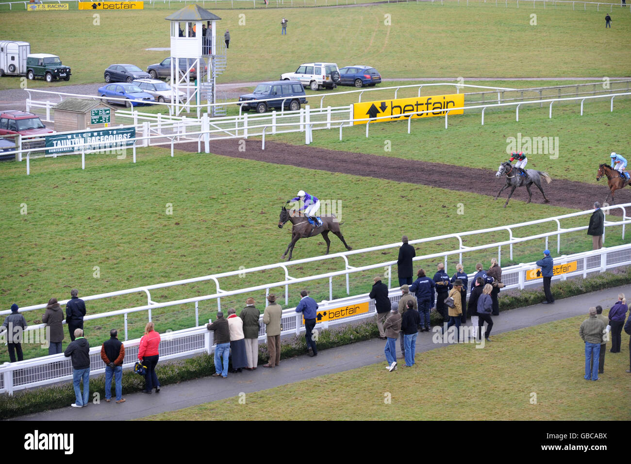 Horse racing taunton racecourse hires stock photography and images Alamy