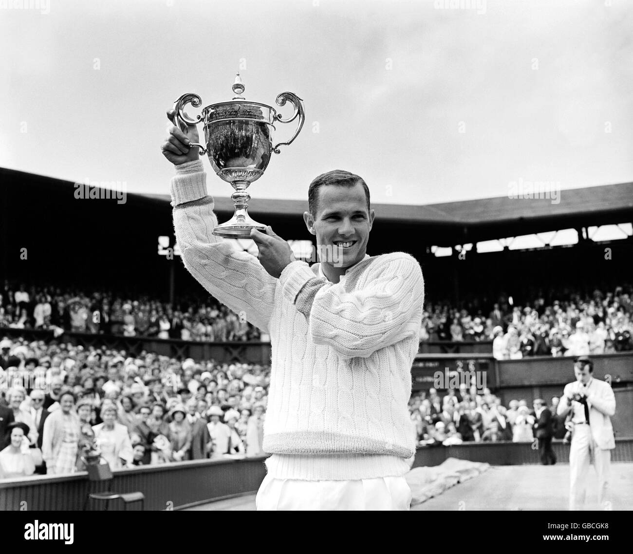 Tennis - Wimbledon Championships - Men's Singles - Final - Chuck McKinley v Fred Stolle Stock Photo