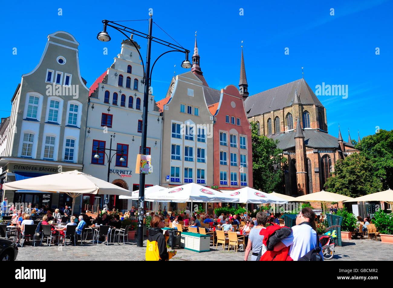 Stadtbild, Marktplatz, Hansehaeuser, Hansestadt, Rostock, Mecklenburg-Vorpommern, Deutschland Stock Photo