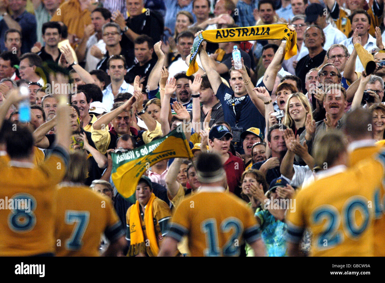 Rugby Union - World Cup 2003 - Semi Final - New Zealand v Australia. The Austrailian team applaud their fans after their victory over New Zealand Stock Photo