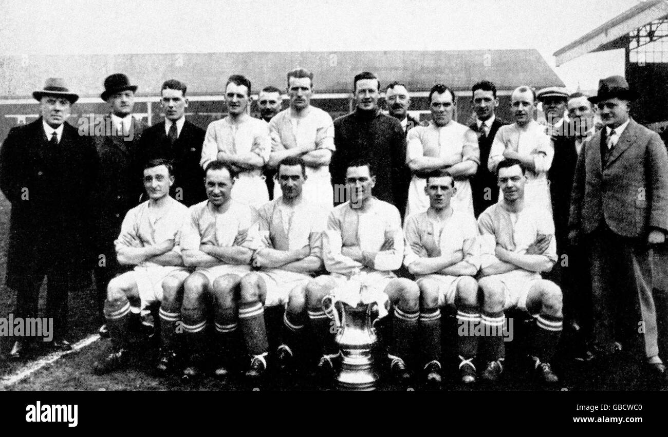 Blackburn Rovers' 1928 FA Cup winning side: (back row, l-r, players only) Aussie Campbell, Willie Rankin, Jock Crawford, Jock Hutton, Herbert Jones; (front row, l-r) George Thornewell, Syd Puddefoot, Jack Roscamp, Harry Healless, Tommy McLean, Arthur Rigby Stock Photo