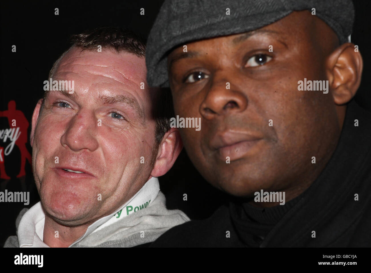 Boxing - Press Conference - National Indoor Arena. Martin Rogan and Commonwealth Heavyweight Champion Matt Skelton (right) during a press conference at the NIA in Birmingham. Stock Photo