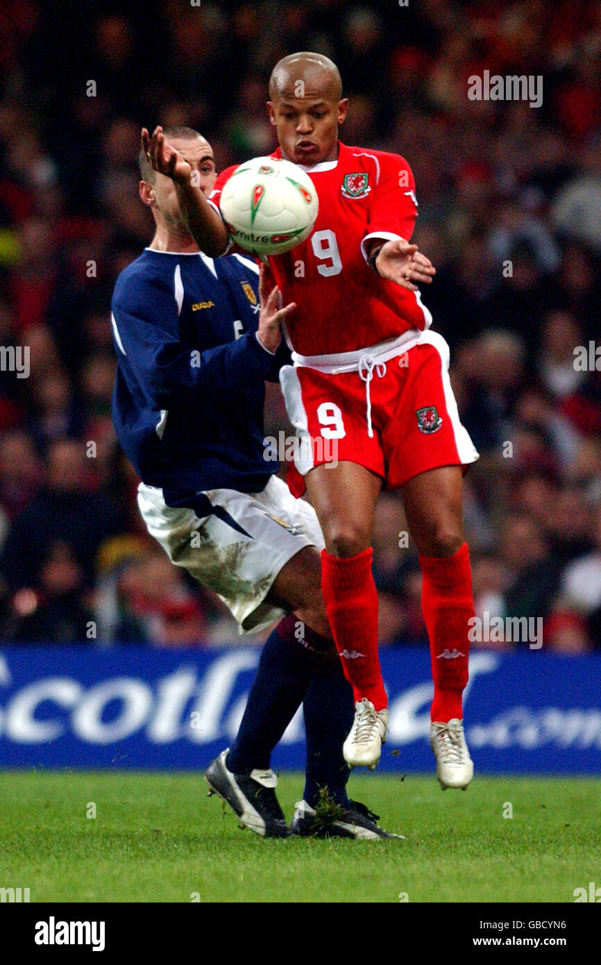 Robert ritchie hi-res stock photography and images - Alamy