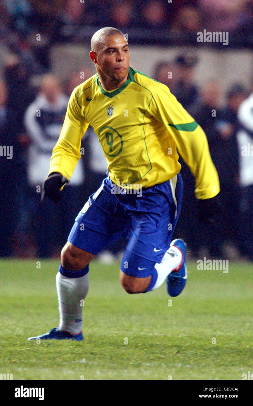 Brazilian soccer team hi-res stock photography and images - Alamy