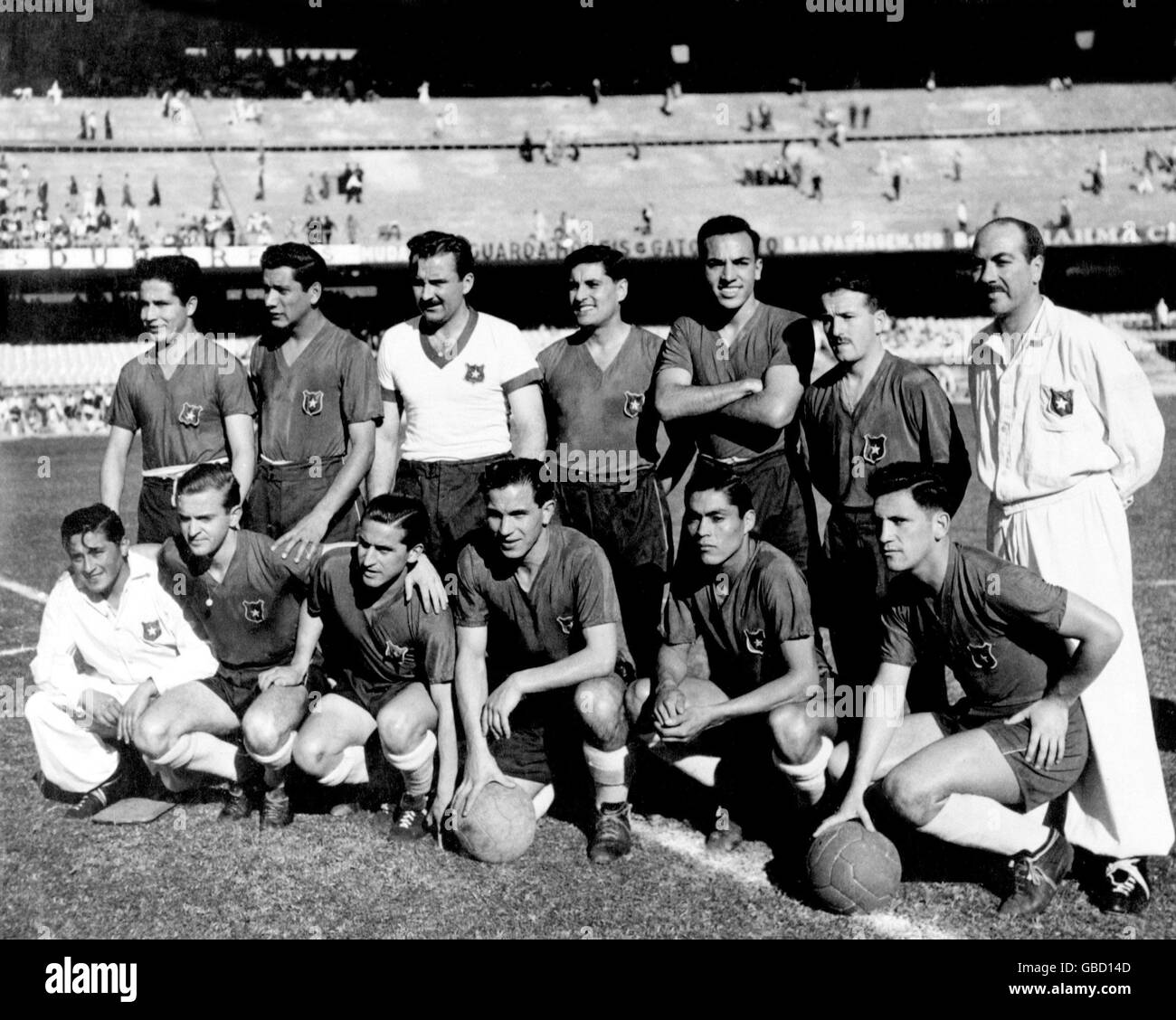 Chile team group, featuring goalkeeper Sergio Livingstone (back row, third l), Atila Cremaschi (front row, third l), George Robledo (front row, fourth l) and Manuel Munoz (front row, fifth l) Stock Photo