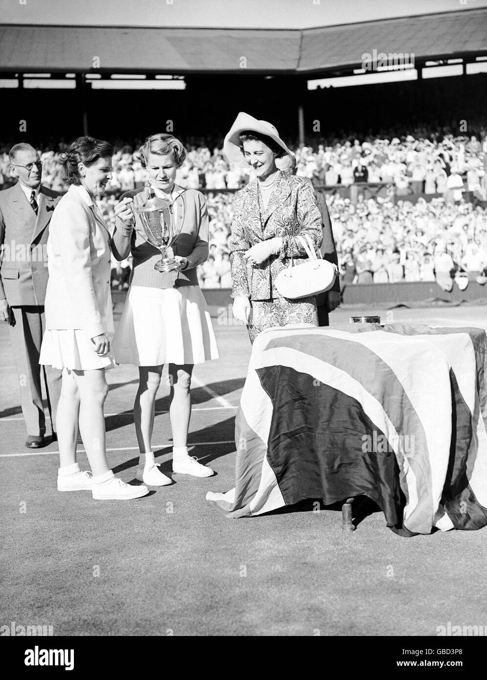 Tennis - Wimbledon Championships - Ladies' Doubles - Final - Louise Brough and Margaret DuPont v Gussie Moran and Patricia Todd Stock Photo