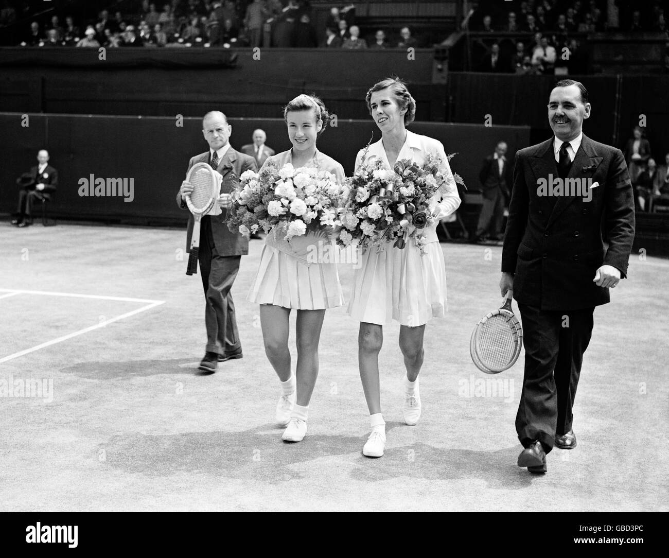 Tennis - Wimbledon Championships - Ladies' Singles - Final - Doris Hart v Maureen Connolly Stock Photo