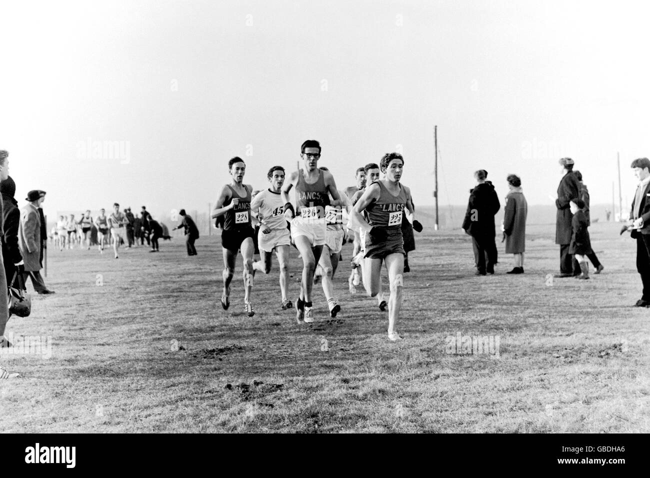 Athletics - Inter-Counties Cross Country Championships - Blackpool. Lancashire's Ron Hill (r), Mike Freary (c) and DM Turner (l) lead the way Stock Photo