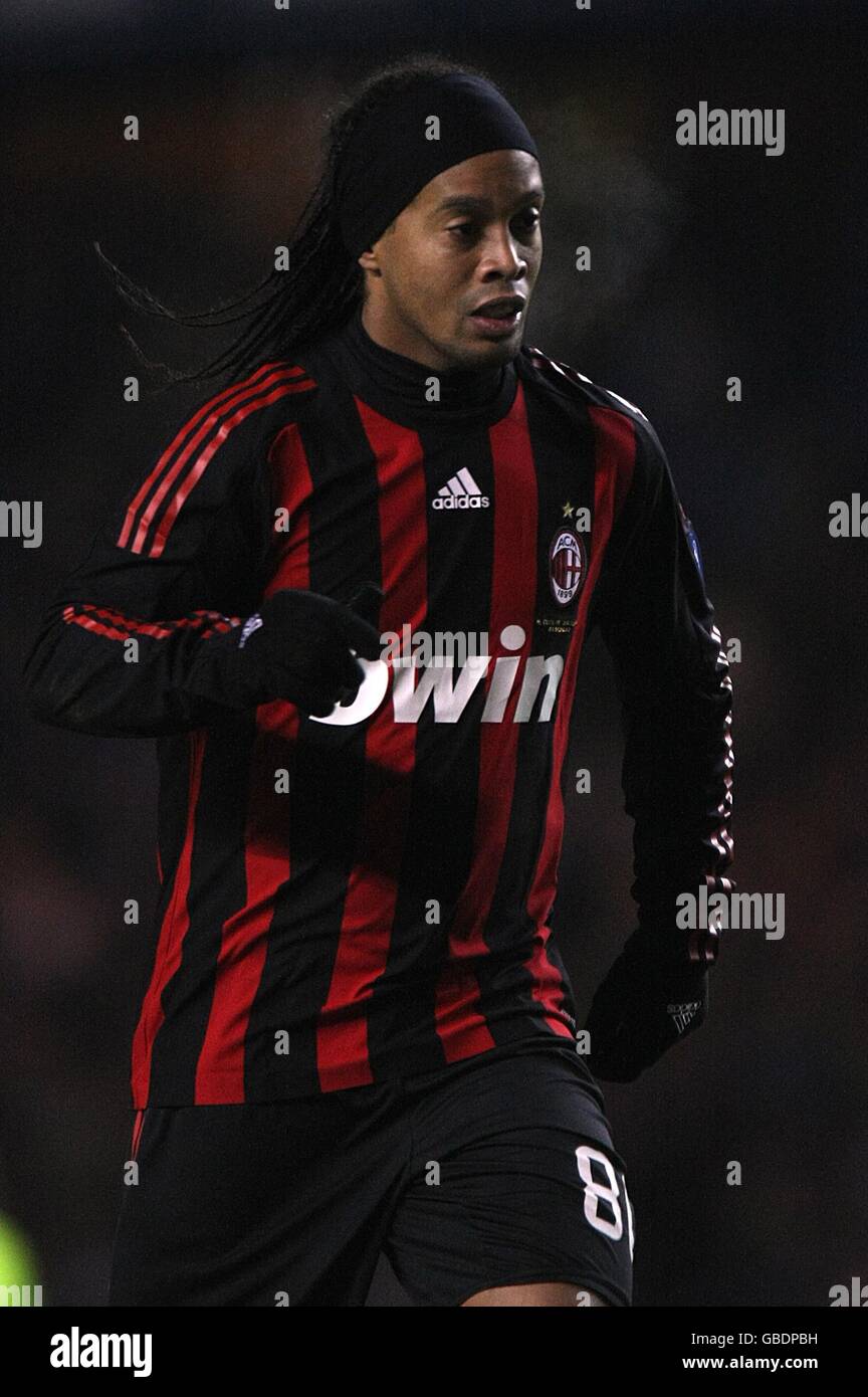 Soccer - Mid Season Friendly - Rangers v AC Milan - Ibrox. Gaucho Ronaldinho, AC Milan Stock Photo