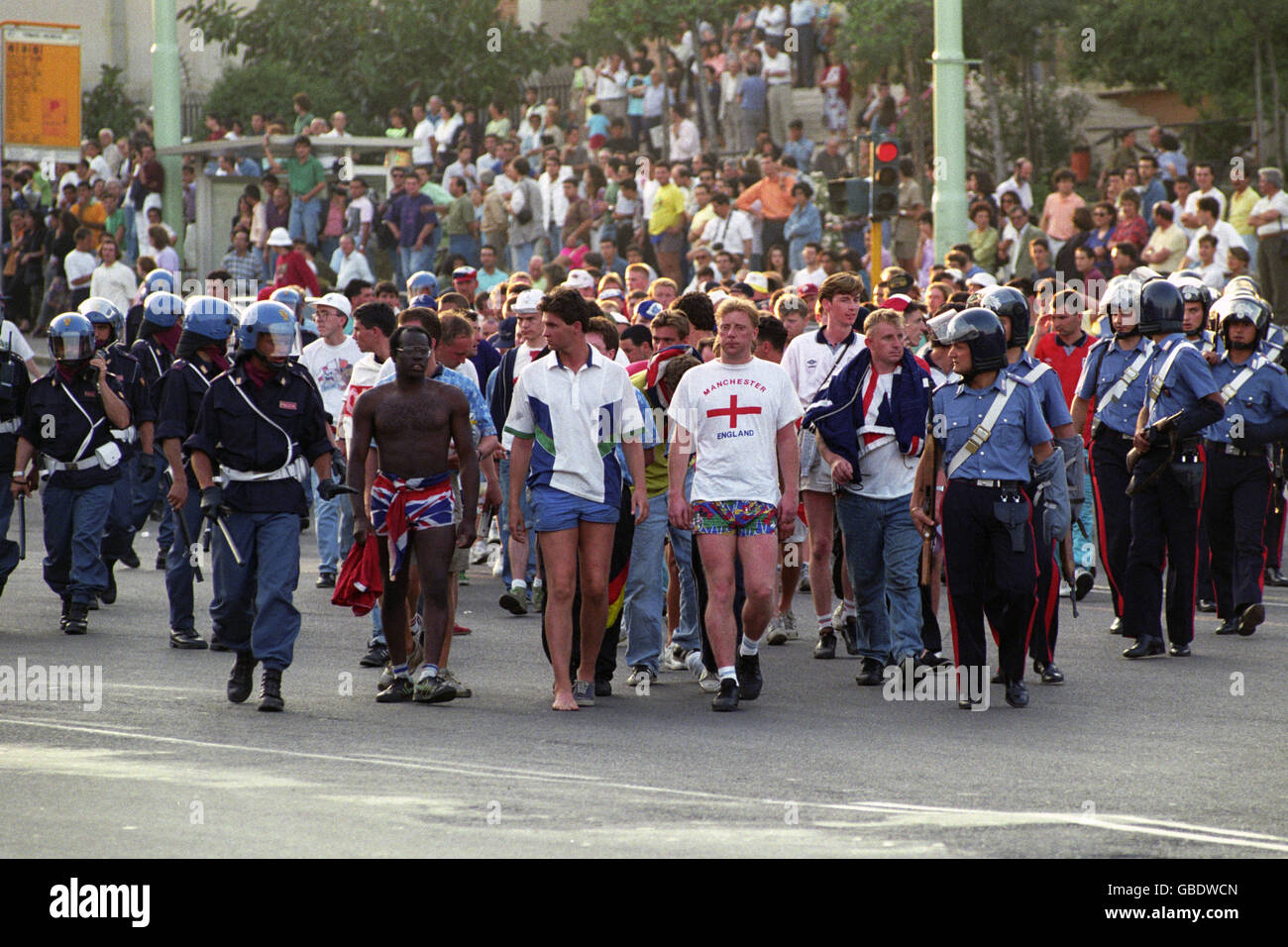 Soccer - World Cup Italia 90 - Group F - England v Holland - Cagliari Stock  Photo - Alamy