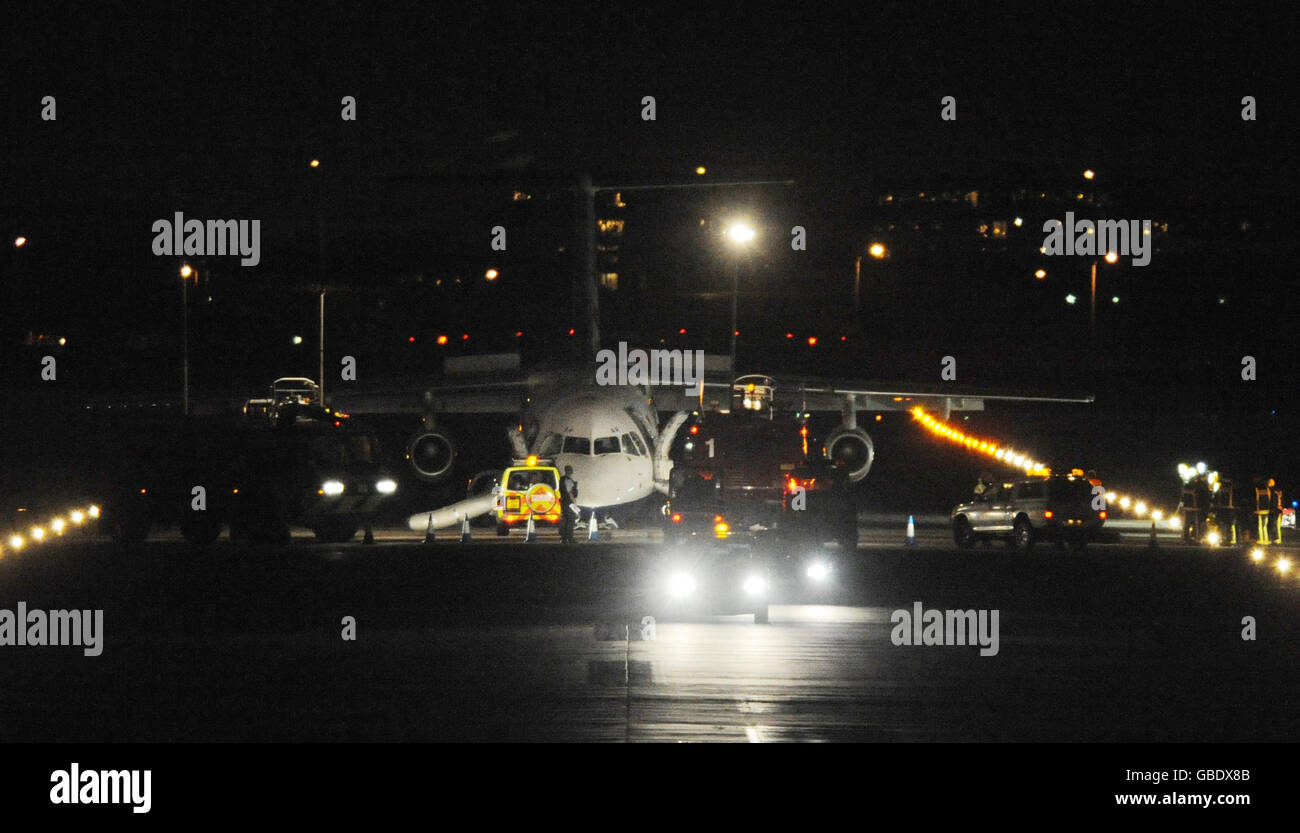 Plane crash. The British Airways Avro RJ100 aircraft, on the runway after crash landing at London City Airport tonight. Stock Photo