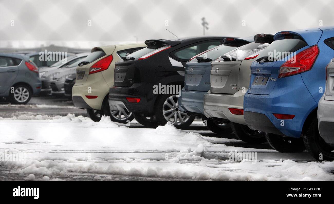 Car giant Ford axes 850 jobs Stock Photo Alamy