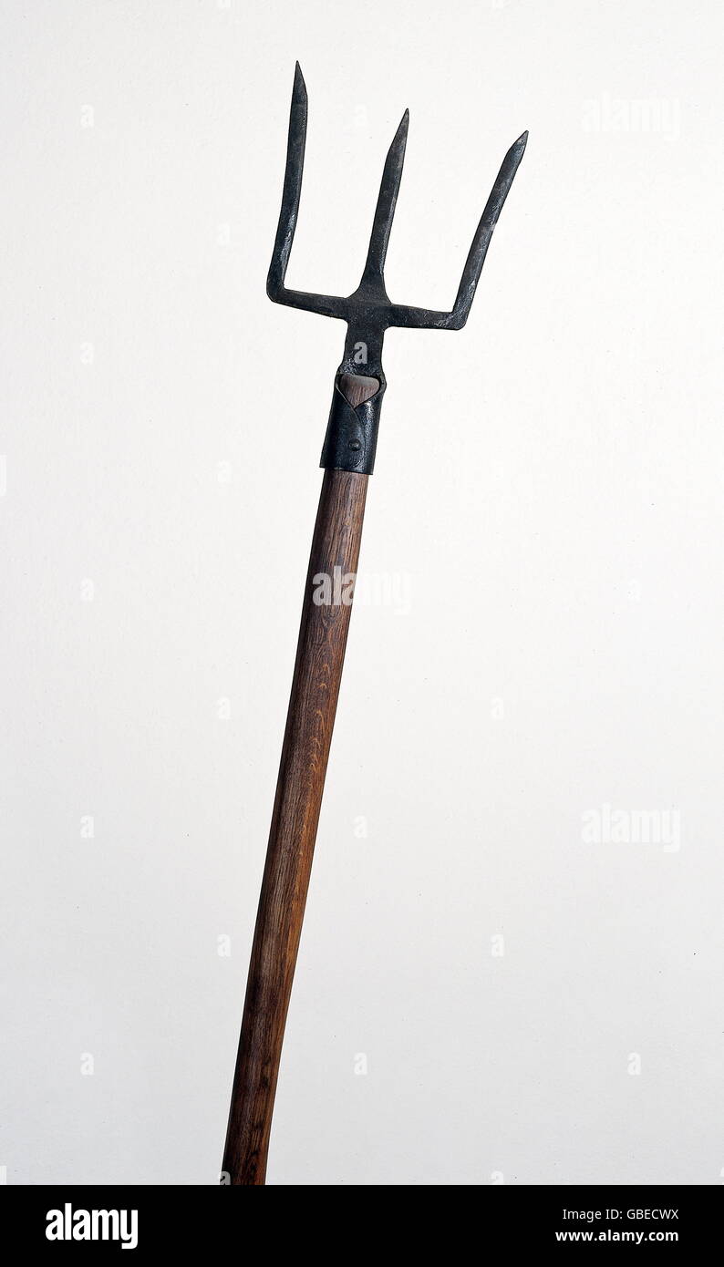 Pike weapon hires stock photography and images Alamy